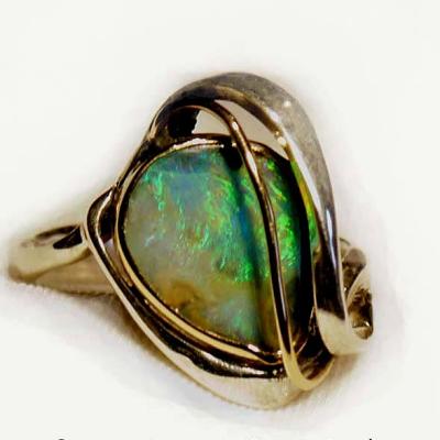 BAGUE ARGENT, OR ET OPALE