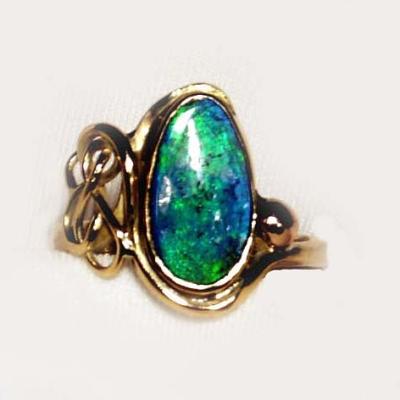 BAGUE OR ET OPALE
